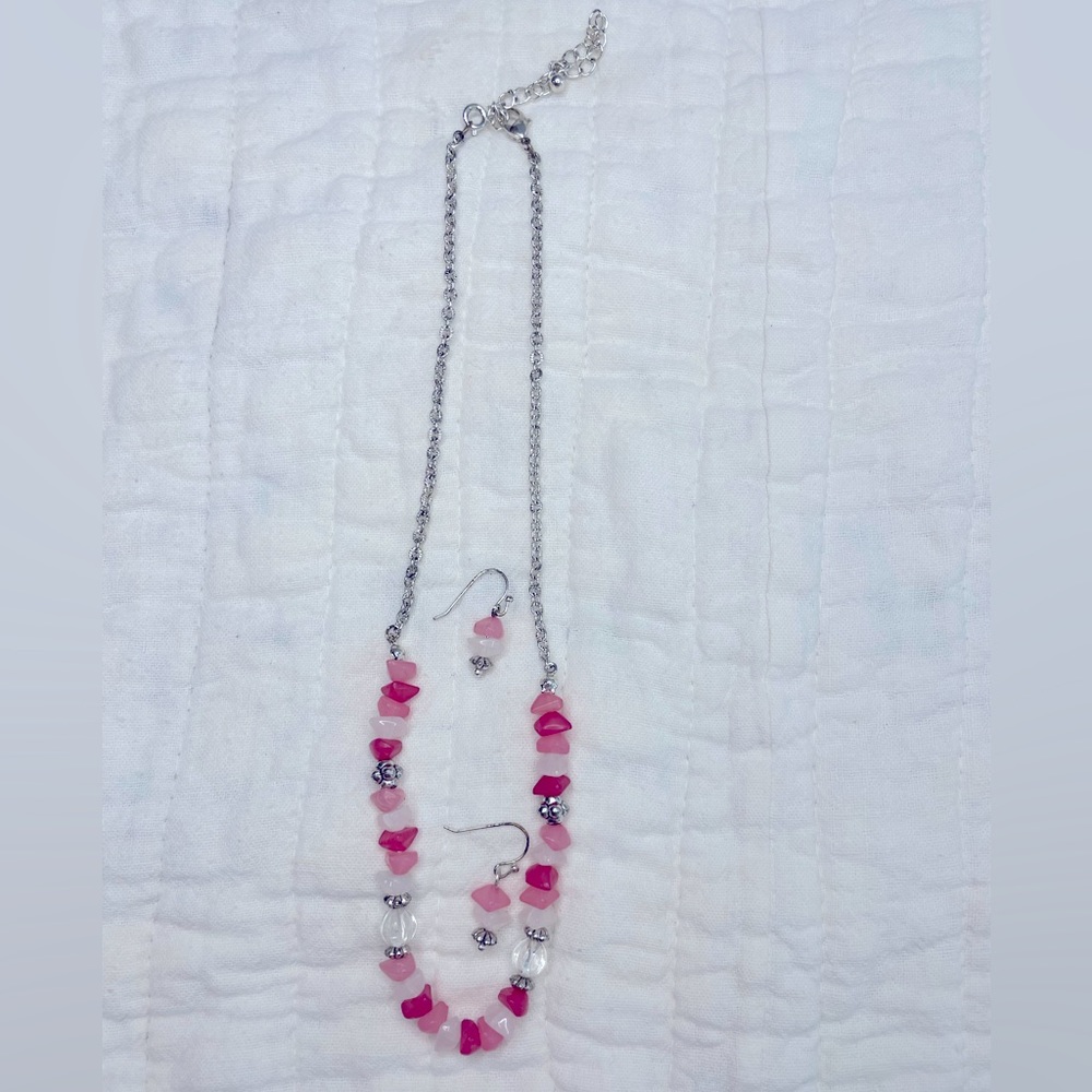 Avon silver necklace with pink & white gemstones + matching earrings (Vintage)
